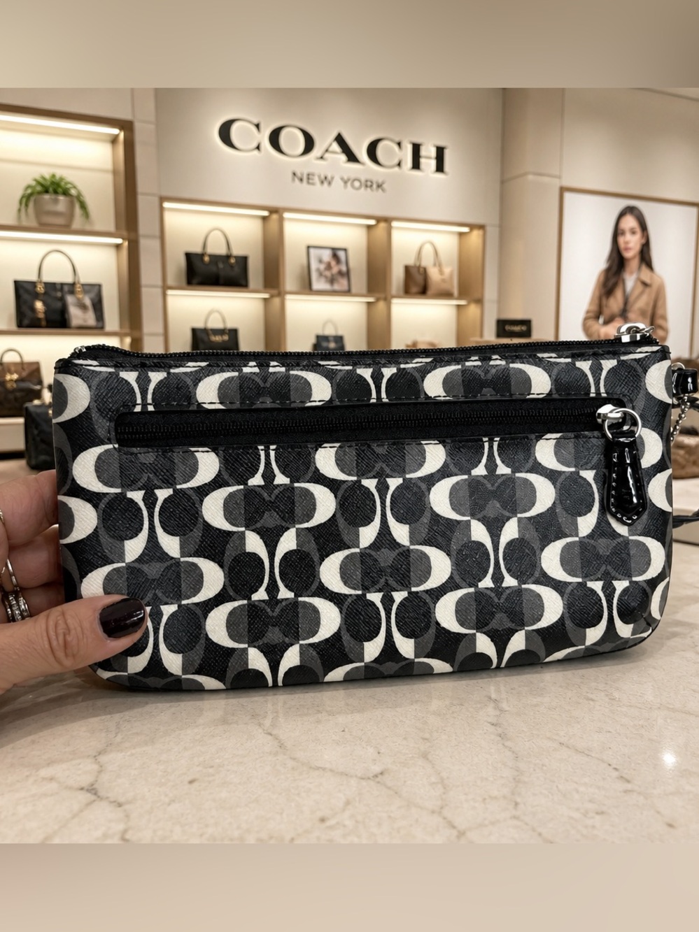 Coach Peyton Dream C Black White Wristlet Wallet 8.5x5" Fits iPhone